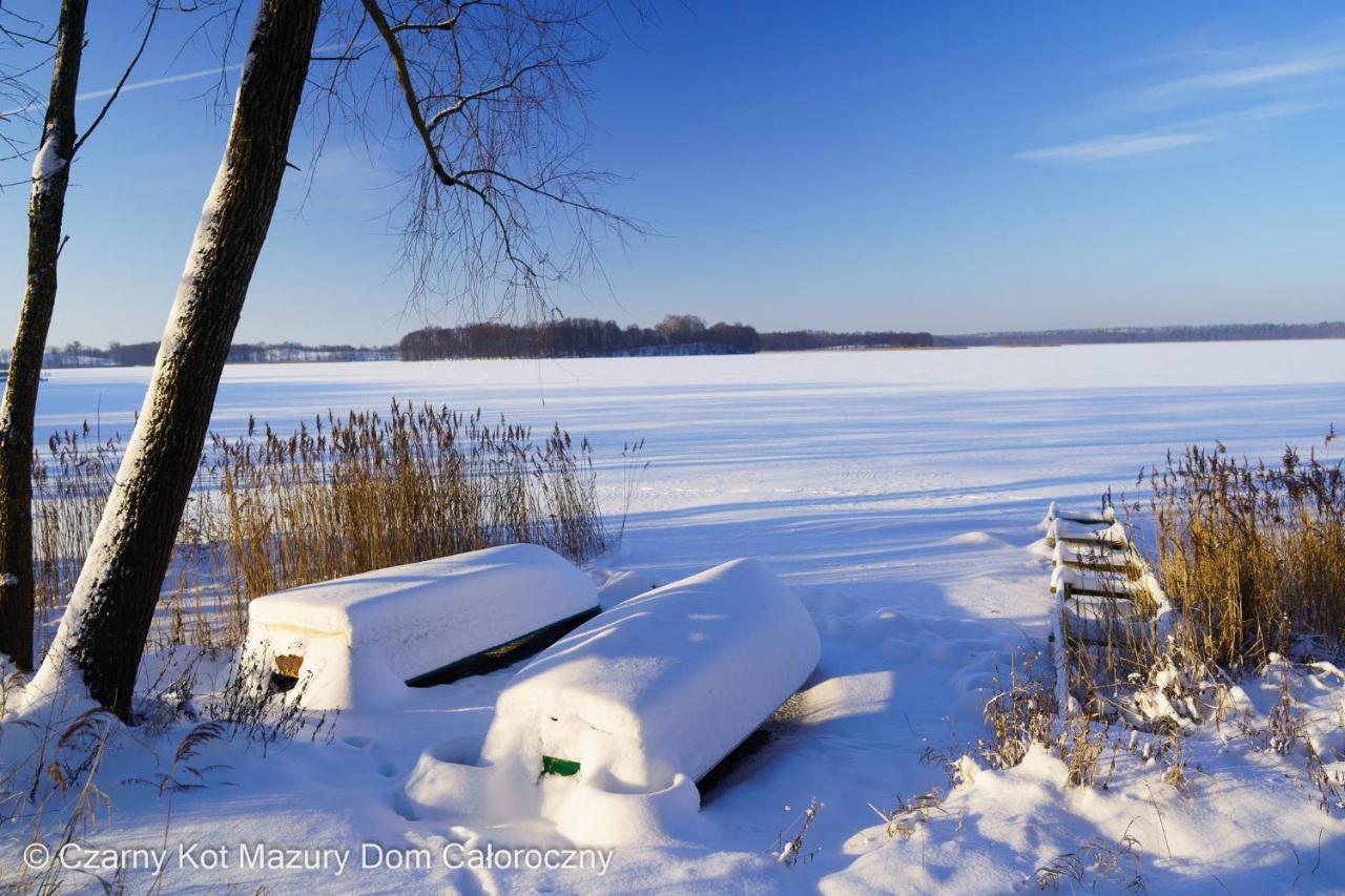 Czarny Kot Mazury Dom Caloroczny Villa Malkinie Ngoại thất bức ảnh