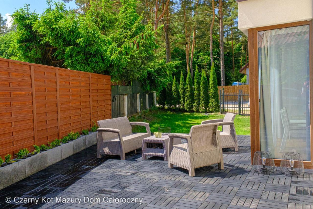 Czarny Kot Mazury Dom Caloroczny Villa Malkinie Ngoại thất bức ảnh